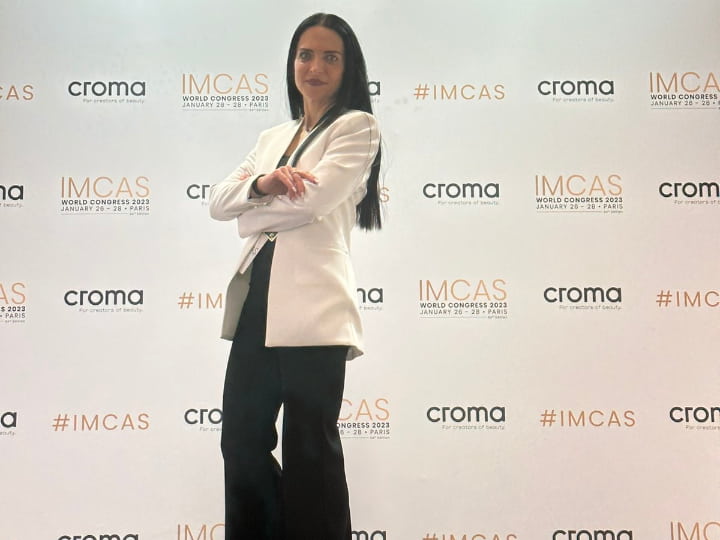 Η Δρ. Αμαλία Τσιατούρα - IMCAS 2023.
