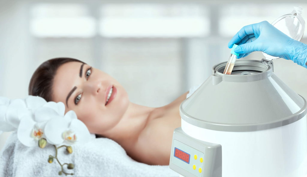 Θεραπεία Total Plasma Lift για λάμψη και αναζωογόνηση στο πρόσωπο.